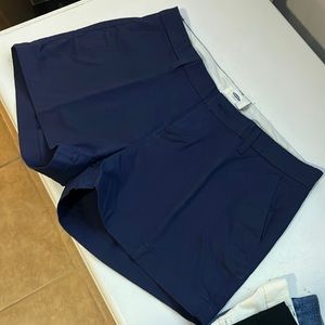 Navy blue Old Navy 3.5in shorts